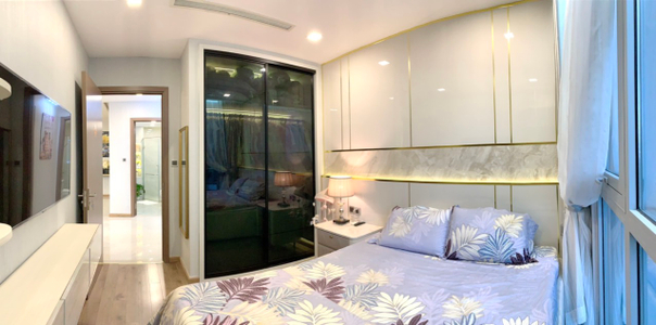 Căn hộ Vinhomes Central Park, Quận Bình Thạnh Căn hộ Vinhomes Central Park tầng 5 thiết kế 4 phòng ngủ, đầy đủ nội thất.