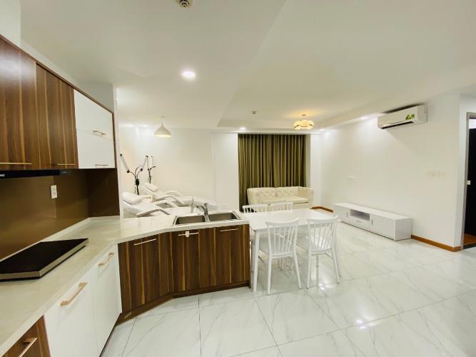 Bên trong căn hộ THE GOLD VIEW Bán căn hộ The Gold View thuộc tầng trung, 2 phòng ngủ, diện tích 76m2, đầy đủ nội thất