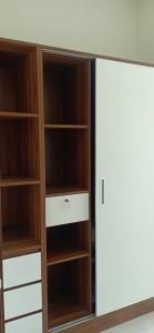  Căn hộ Topaz Elite tầng cao nội thất cơ bản, view thoáng mát.