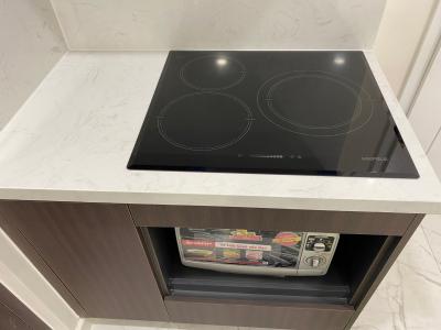 Phòng bếp Sunshine City Sài Gòn, Quận 7 Căn hộ Sunshine City Saigon đầy đủ nội thất