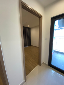 Căn hộ Vinhomes Grand Park, Quận 9 Căn hộ Vinhomes Grand Park tầng 25 có 3 phòng ngủ, nội thất cơ bản.