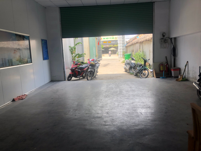 Nhà xưởng kho bãi Quận 9 Nhà xưởng kho bãi diện tích 480m2, khu vực dân cư an ninh và yên tĩnh.