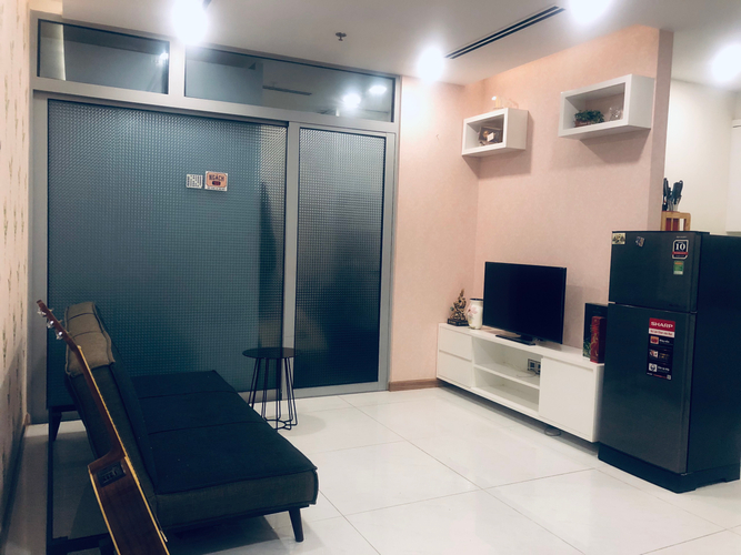 Căn hộ Vinhomes Central Park, Quận Bình Thạnh Căn hộ Vinhoems Central Park tầng 1 tiện di chuyển, nội thất cơ bản.