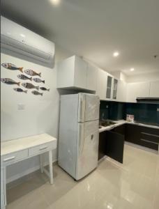 bep Căn hộ Vinhomes Grand Park tầng cao, ban công hướng Đông Nam mát mẻ.