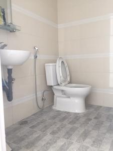 wc OT the sun avenue BÁN CĂN HỘ OT- THE SUN AVENUE.