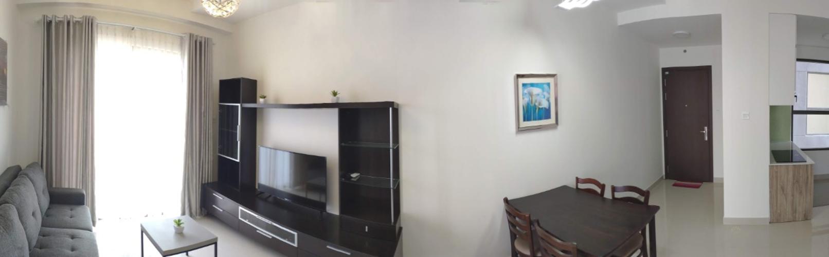 phòng khách căn hộ The Sun Avenue Căn hộ tầng 15 The Sun Avenue nội thất đầy đủ, cửa chính hướng Tây Nam