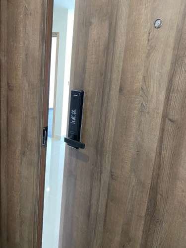 Căn hộ Q7 Boulevard, Quận 7 Căn hộ Q7 Boulevard tầng 13 view thành phố thoáng mát, nội thất cơ bản.