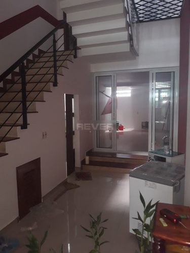 Nhà phố Quận 10 Nhà phố thiết kế 1 trệt, 4 lầu và sân thượng, bàn giao nội thất cơ bản.