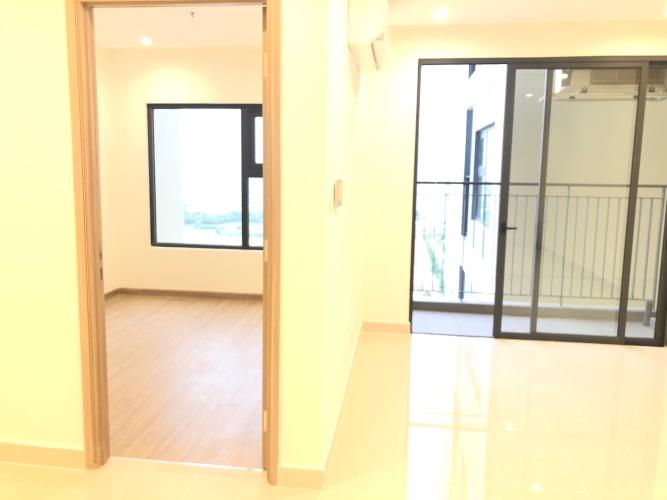 Phòng khách căn hộ Vinhomes Grand Park , Quận 9 Căn hộ tầng 17 Vinhomes Grand Park ban công Đông Nam, nội thất cơ bản.