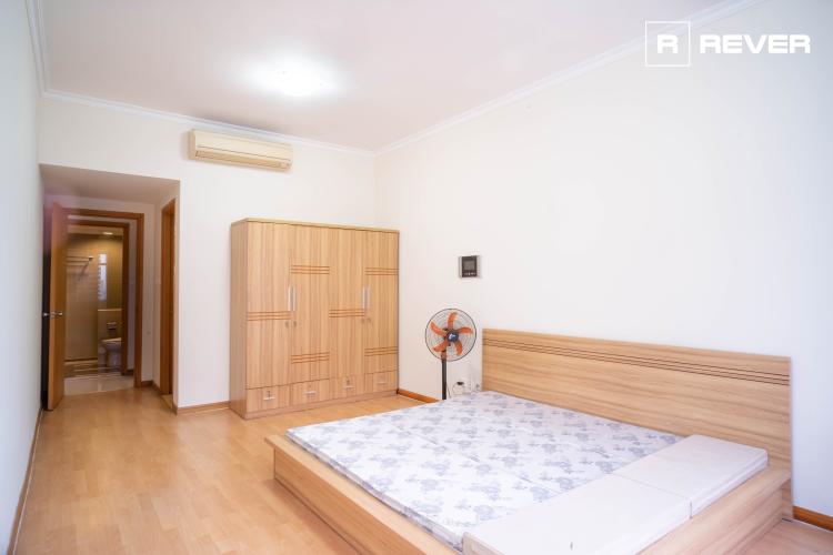 Phòng ngủ căn hộ Saigon Pearl, Bình Thạnh Căn hộ Saigon Pearl nội thất đầy đủ, view Landmark 81 tuyệt đẹp.