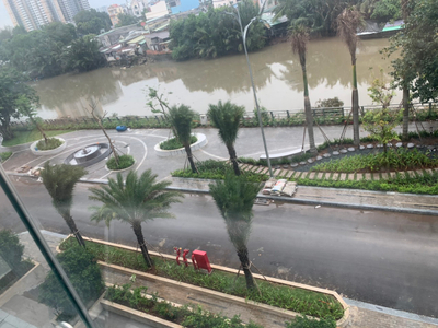 View căn hộ D'Lusso, Quận 2 Căn hộ D'Lusso tầng 3 tiện di chuyển, bàn giao nội thất cơ bản.