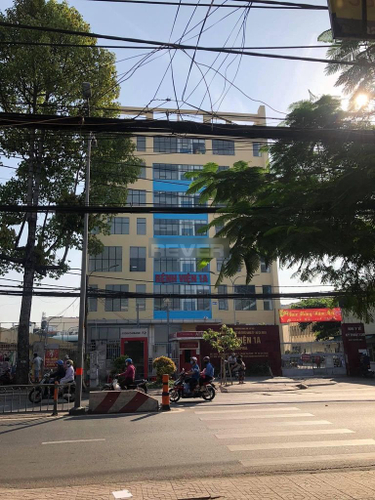 Mặt bằng kinh doanh Quận Tân Bình Mặt bằng kinh doanh diện tích 100m2, đối diện cổng bệnh viện.