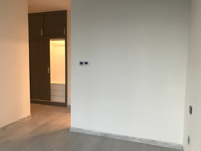 Căn hộ Vinhomes Golden River, Quận 1 Căn hộ Vinhomes Golden River tầng 21 có 1 phòng ngủ, nội thất cơ bản.