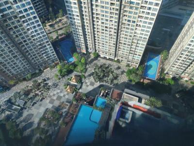 View ban công Vinhomes Central Park Căn hộ Vinhomes Central Park tầng cao, hướng Tây Nam