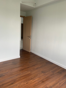 Căn hộ Lovera Vista, Huyện Bình Chánh Căn hộ Lovera Vista ban công hướng Tây Nam, nội thất cơ bản.