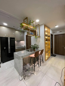 Căn hộ Kingdom 101, Quận 10 Căn hộ Kingdom 101 tầng 16 ban công rộng rãi, view đón gió thoáng mát.