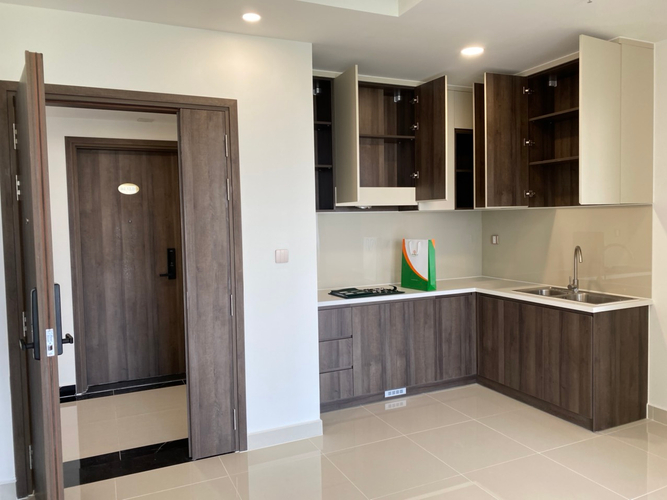 Căn hộ Q7 Boulevard, Quận 7 Căn hộ Q7 Boulevard tầng 13 view thành phố thoáng mát, nội thất cơ bản.