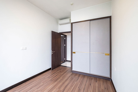  Căn hộ có 3 phòng ngủ Empire City tầng 26, bàn giao nội thất cơ bản.