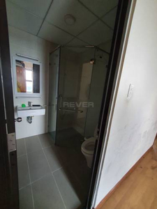 Căn hộ Flora Novia, Quận Thủ Đức Căn hộ Flora Novia tầng 18 thiết kế hiện đại, được lót toàn bộ sàn gỗ.