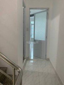 Nhà phố Quận 7 Nhà phố thiết kế 1 trệt, 2 lầu đúc chắc chắn, cửa hướng Đông Bắc thoáng mát.