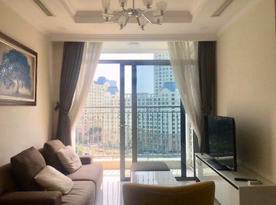 Căn hộ Vinhomes Central Park, Quận Bình Thạnh Căn hộ Vinhomes Central Park tầng 28, không giang thoáng mát và yên tĩnh.