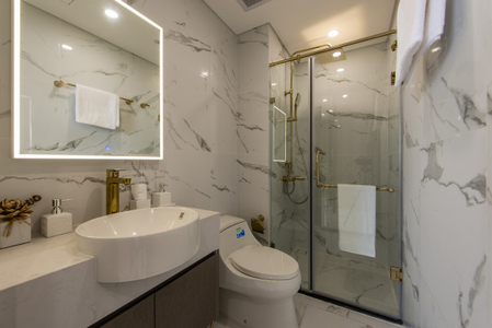 Nhà mẫu căn hộ Sunshine Horizon, Quận 4 Căn hộ tầng 11 Sunshine Horizon có 2 phòng ngủ, nội thất cơ bản.