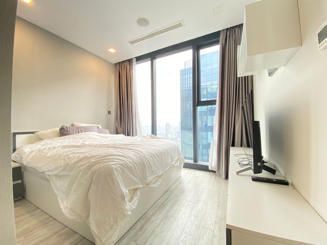 Officetel Vinhomes Golden River, Quận 1 Officetel Vinhomes Golden River tầng 16 diện tích 68m2, đầy đủ nội thất.