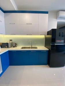 Phòng bếp Saigon Royal Quận 4 Căn hộ Saigon Royal tầng trung, view sông Sài Gòn mát mẻ.