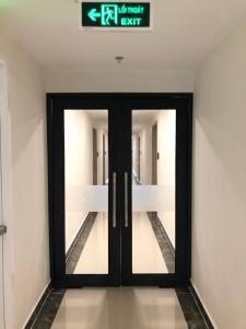  Căn hộ tầng 17 Vinhomes Grand Park ban công Đông Nam, nội thất cơ bản.