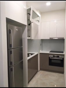 Officetel Vinhomes Golden River, Quận 1 Officetel Vinhomes Golden River tầng 5 diện tích 48m2, đầy đủ nội thất.