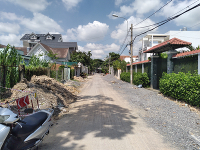 Đường trước đất nền Huyện Củ Chi Đất nền mặt tiền đường Nguyễn Thị Sẳng, diện tích 261m2 vuông đẹp.