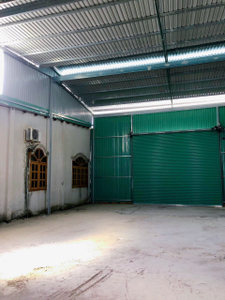 Nhà xưởng kho bãi Quận 9 Nhà xưởng kho bãi diện tích 400m2, mặt tiền đường Long Thuận.