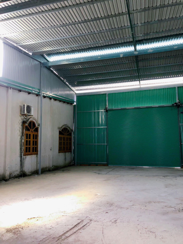 Nhà xưởng kho bãi Quận 9 Nhà xưởng kho bãi diện tích 400m2, mặt tiền đường Long Thuận.