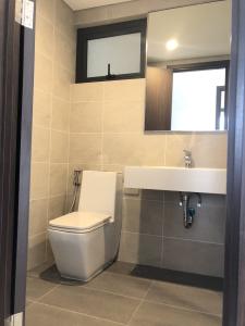 Phòng tắm One Verandah Quận 2 Căn hộ One Verandah tầng trung, nội thất cơ bản