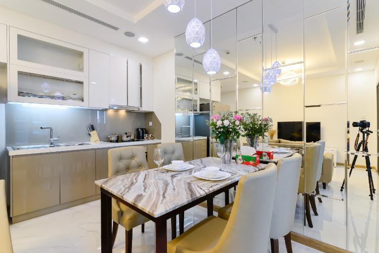 Phòng bếp căn hộ Vinhomes Central Park, Quận Bình Thạnh Căn hộ Vinhomes Central Park đầy đủ nội thất, tiện ích hiện đại.