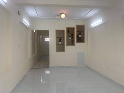 Nhà phố Quận Thủ Đức Nhà phố thiết kế 1 trệt, 2 lầu diện tích 56m2, cửa hướng Đông Nam thoáng mát.