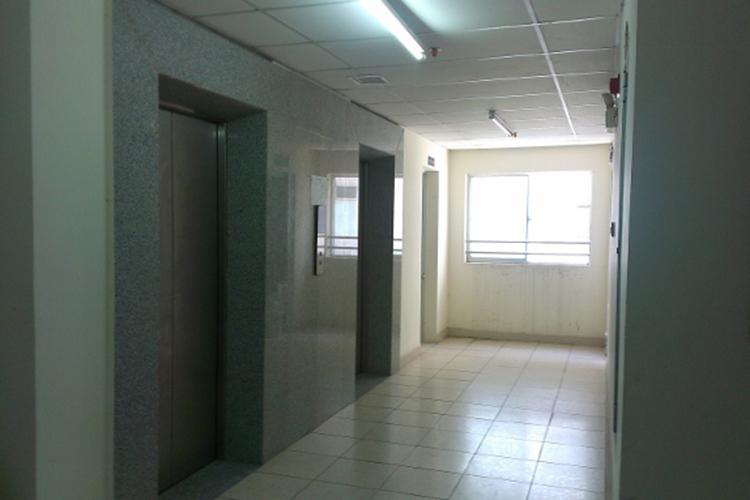 Phú An Center - sanh-thang-may-can-ho-phu-an-center-quan-12