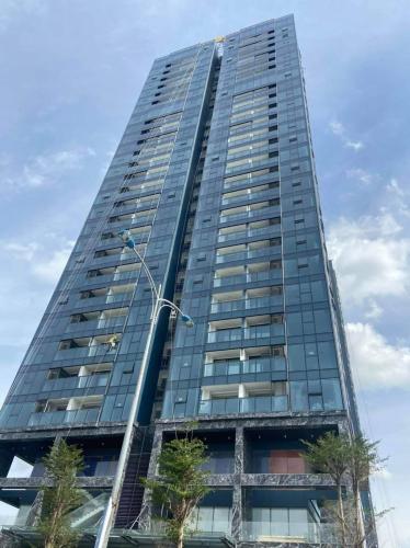 Bên ngoài tòa nhà Sunshine City Saigon Bán office-tel Sunshine City Saigon tầng trung, thuận tiện trang trí.