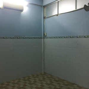 Căn hộ 312 Lạc Long Quân, Quận 11 Căn hộ Chung cư Lạc Long Quận tầng 3 cửa hướng Đông Nam, không nội thất.