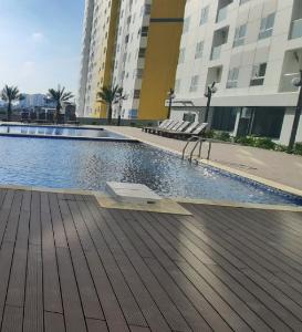 Hồ bơi Diamond Riverside, Quận 8 Căn hộ Diamond Riverside view sông, không nội thất