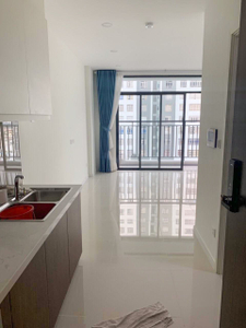 Officetel Central Premium, Quận 8 Officetel Central Premium tầng 14, diện tích 33m2 vuông đẹp.