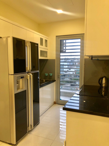 Căn hộ Vinhomes Central Park, Quận Bình Thạnh Căn hộ Vinhomes Central Park tầng 2 view đường Nguyễn Hữu Cảnh.