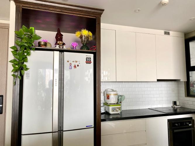 phòng bếp căn hộ riviera point Căn hộ Riviera Point đón view sông, tầng trung thoáng mát.