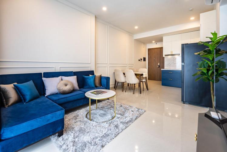 Phòng khách căn hộ Saigon Royal Căn hộ Saigon Royal tầng trung, view nhìn ra hướng tòa nhà Bitexco