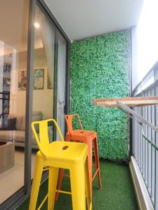 ban cồng căn hộ The Tresor Căn hộ tầng cao The Tresor nội thất đầy đủ view thành phố thoáng mát.