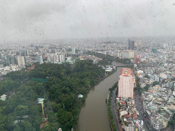 view Căn hộ Vinhomes Golden River, đầy đủ nội thất, tầng cao