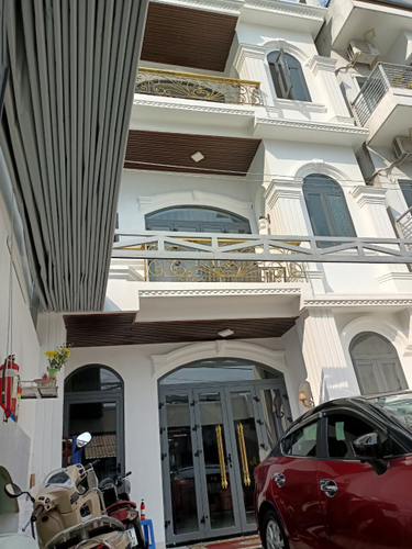 Mặt tiền nhà phố Quận Thủ Đức Nhà phố thiết kế 1 trệt, 2 lầu và sân thượng kiên cố, cách cổng Vạn Phúc 200m.