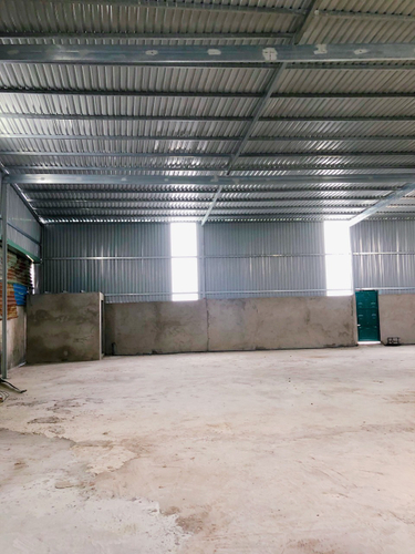 Nhà xưởng kho bãi Quận 9 Nhà xưởng kho bãi diện tích 400m2, mặt tiền đường Long Thuận.