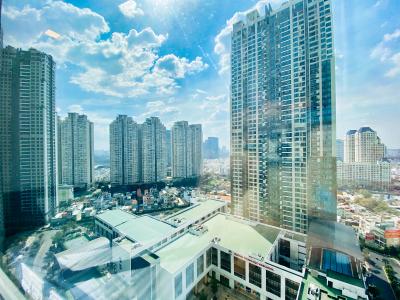 view căn hộ VINHOMES CENTRAL PARK Căn hộ Vinhomes Central Park đầy đủ nội thất diện tích 80m².