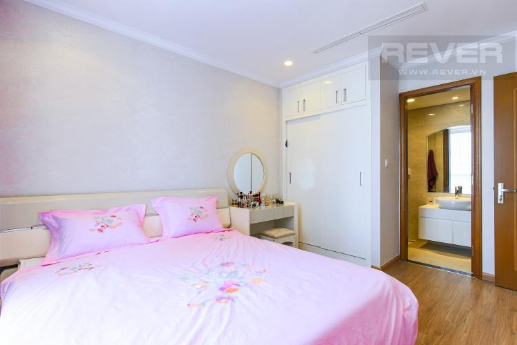 Phòng Ngủ 1 Căn hộ Vinhomes Central Park tầng cao L2, 3 phòng ngủ, nội thất đầy đủ